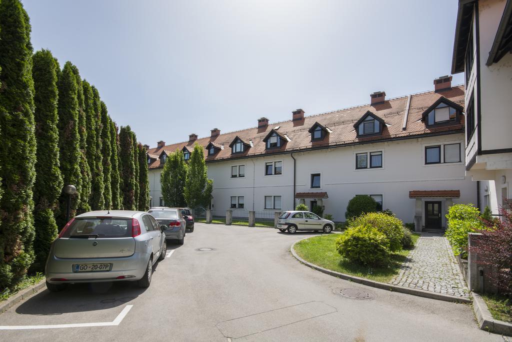 Apartments Fine Ziherlova Ljubljana Ruang foto