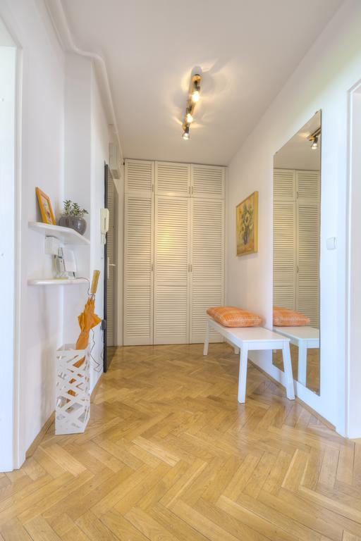 Apartments Fine Ziherlova Ljubljana Ruang foto